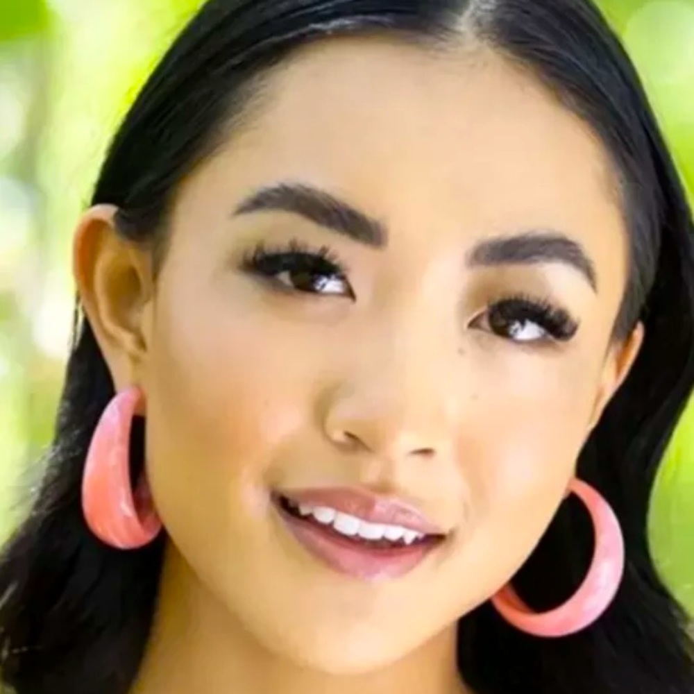 Plunder Jewelry Design Arlie Salmon Pink Hoop Earrings